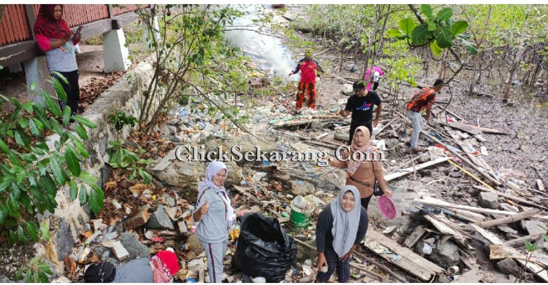 MPC PP Belitung Sukses Gelar Program Ke-2 Kerja Bakti di Pantai Wisata Tanjungpendam